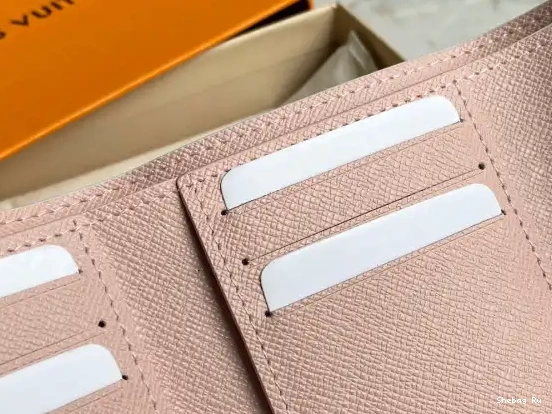 VICTORINE Vuitton Louis Wallet 0706